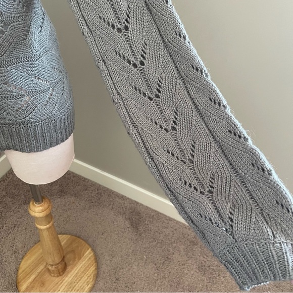 MOON AND MADISON Grey Sweater with Tie Back - Picture 5 of 8